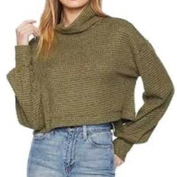 FREE PEOPLE Cotton Blend Long Sleeve Waffle Textured Cropped Top Mock Neck Sz M - Picture 1 of 9